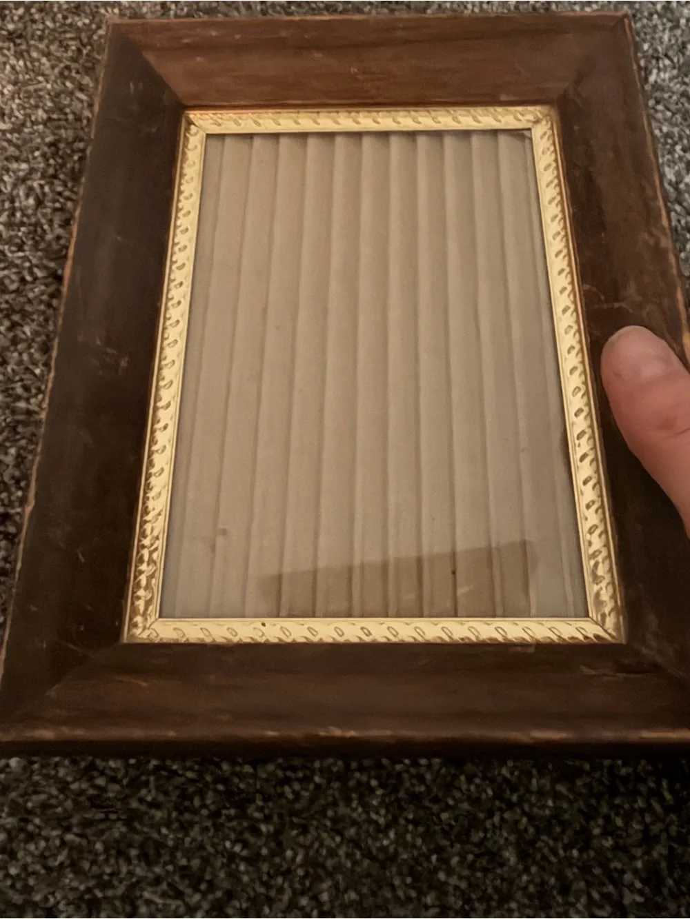 Vintage 5x7 Wooden Picture Frames in Brown and Gold lot of 3